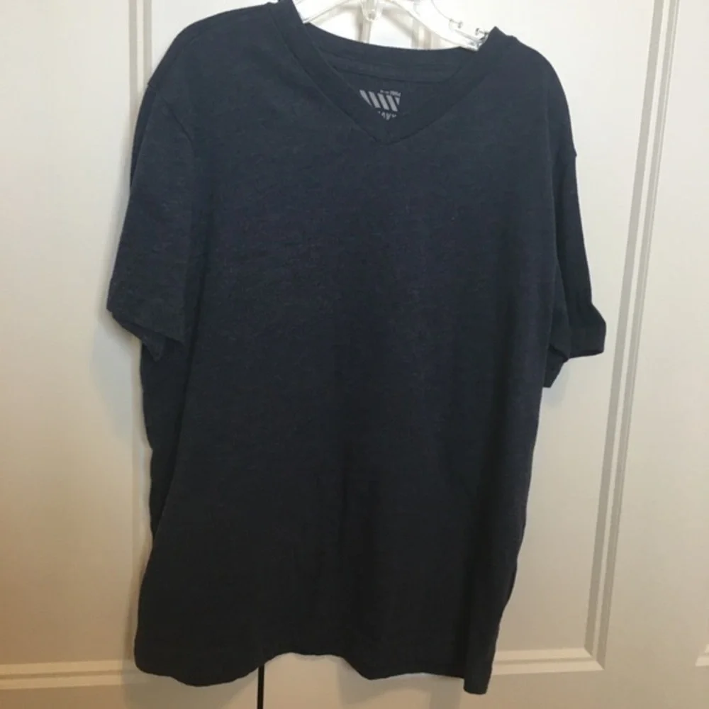 Boys size medium 8 Old Navy blue T-shirt NWOT